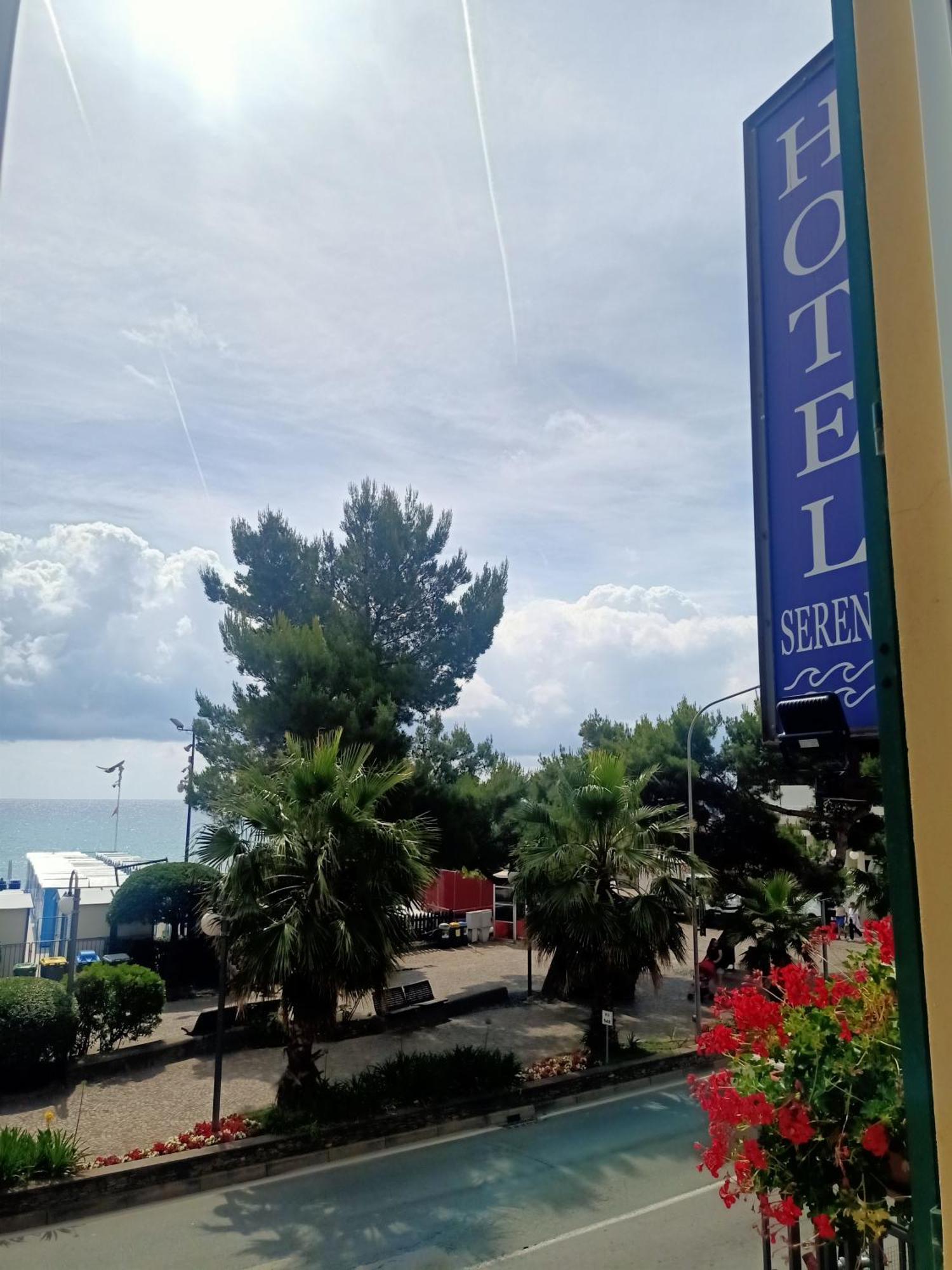 Hotel Serena Arenzano Εξωτερικό φωτογραφία