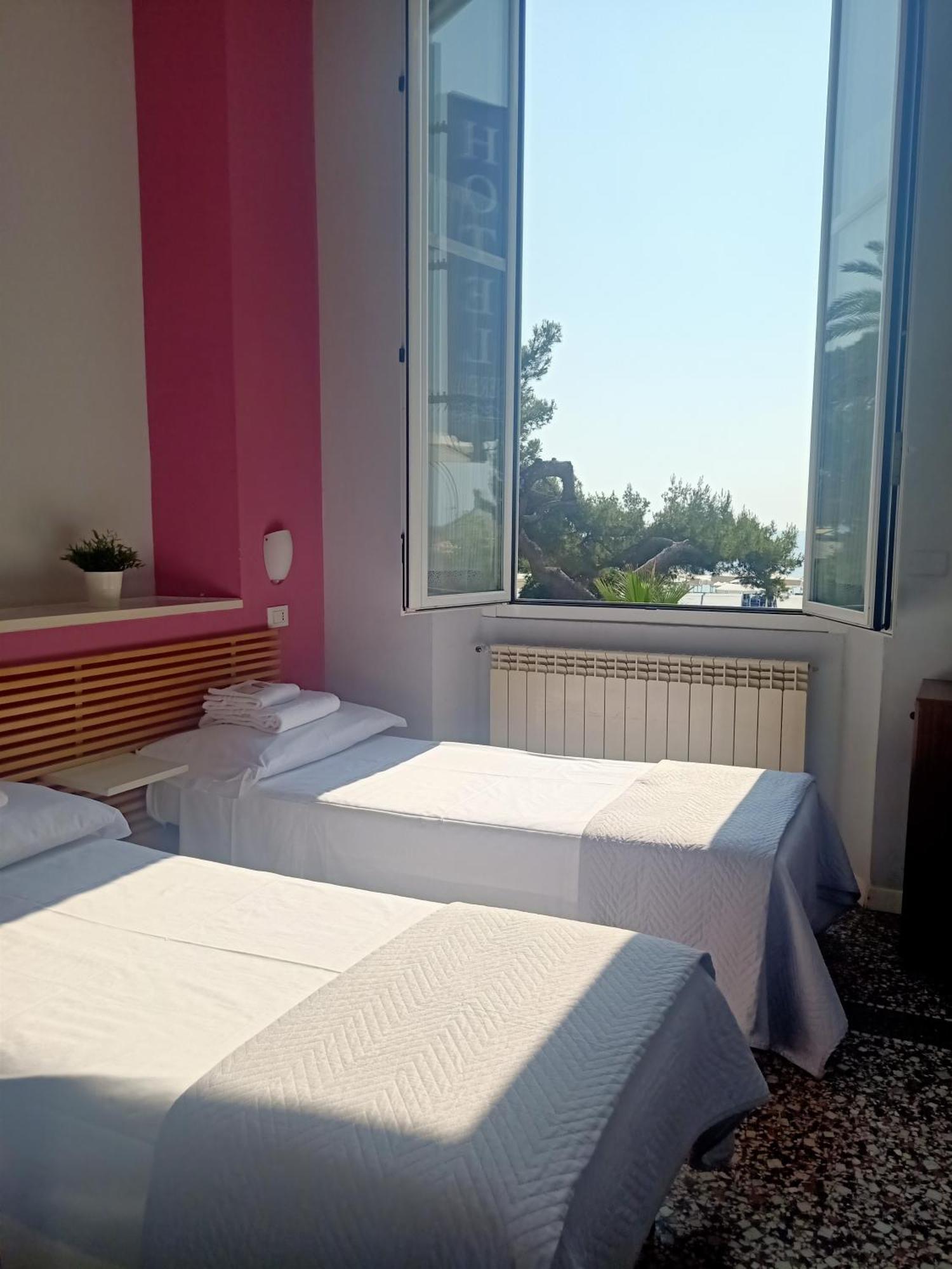 Hotel Serena Arenzano Εξωτερικό φωτογραφία